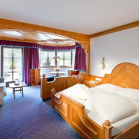 Hotel Bergland Lermoos Ngoại thất bức ảnh