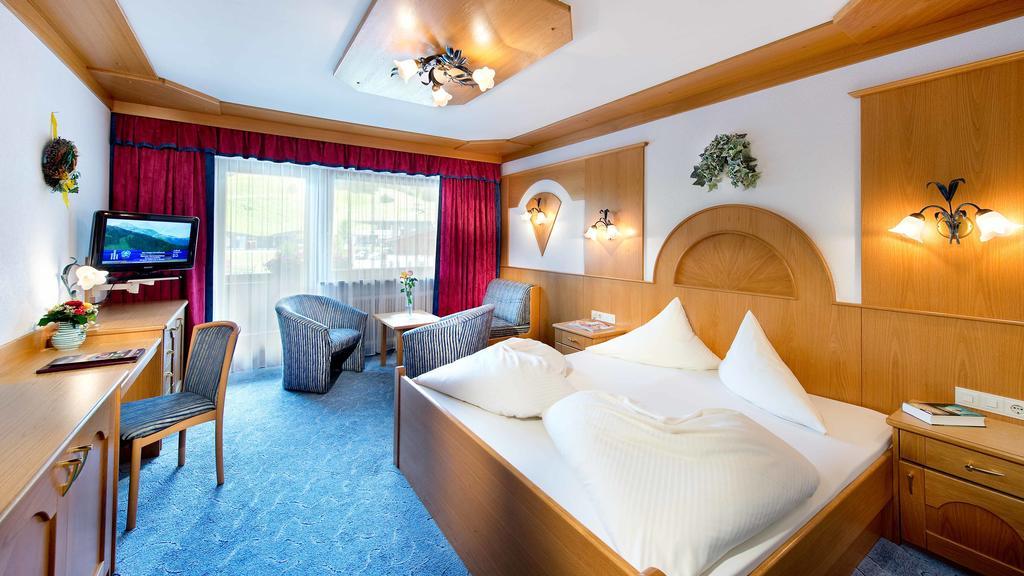 Hotel Bergland Lermoos Phòng bức ảnh