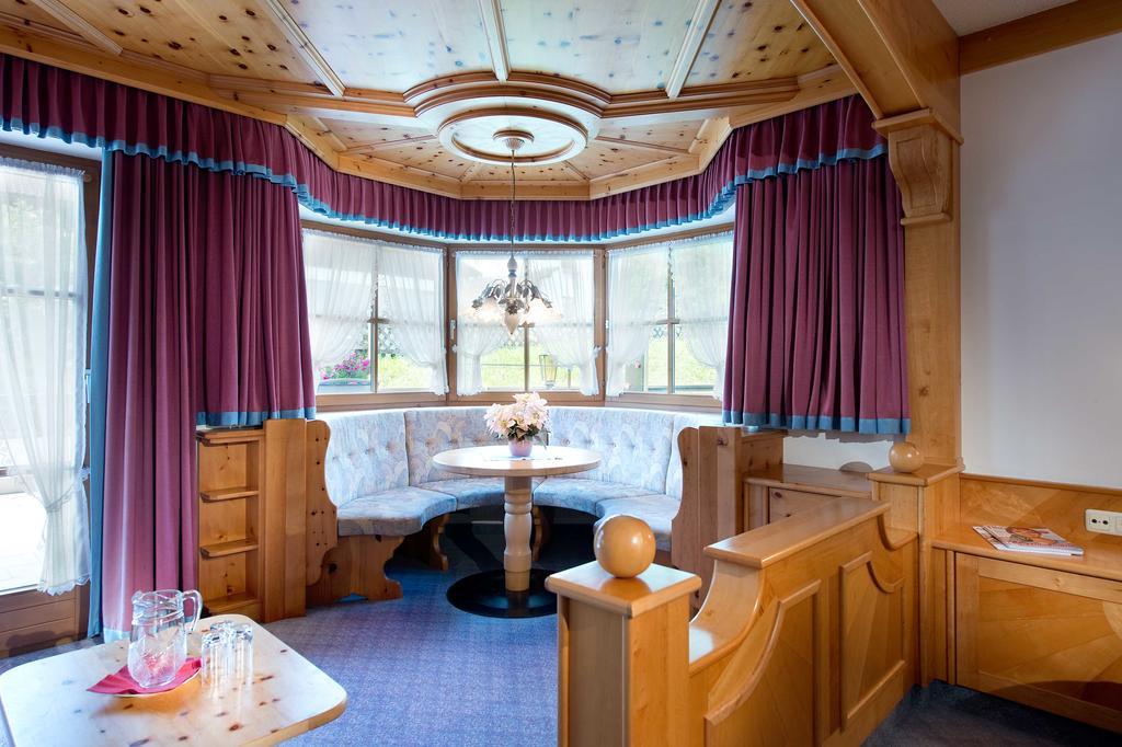 Hotel Bergland Lermoos Phòng bức ảnh