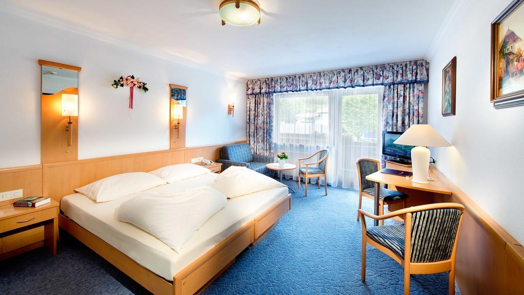 Hotel Bergland Lermoos Ngoại thất bức ảnh
